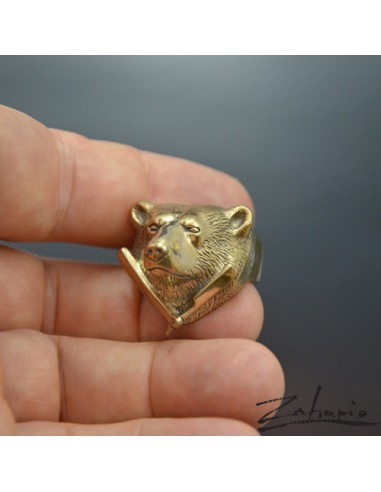 Ring Bear with a Razor Bronze