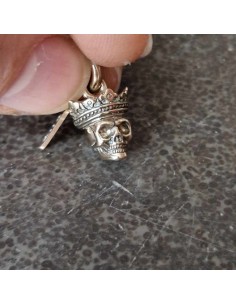 Pendant Crowned skull Bronze 2