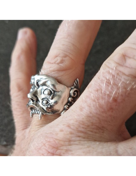 Pierścień srebrny "Krąg Nosferatu"