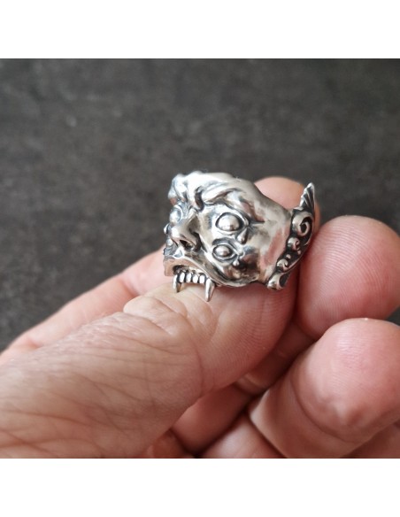 Pierścień srebrny "Krąg Nosferatu"