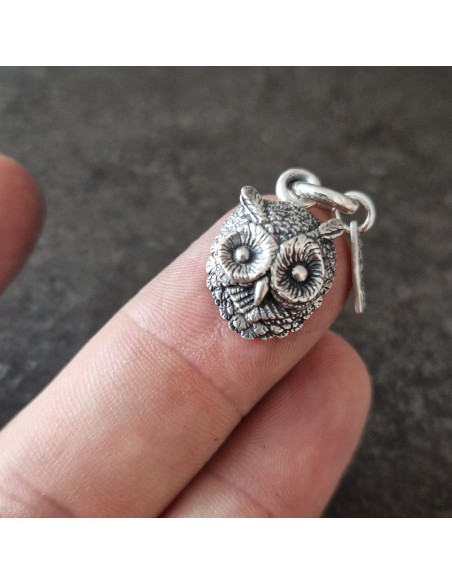 Silver Owl Pendant by Zahario