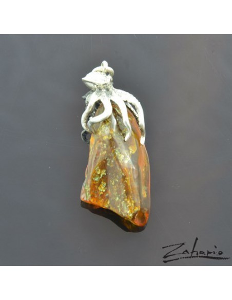 Pendant Octopus with Amber