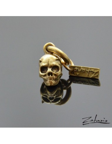 Skull Pendant with Small Horns Bronze
